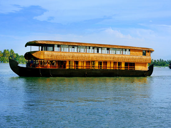 5 bedroom houseboat alleppey kumarakom– royal leisure tours
