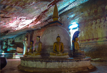 Dambulla cave temple srilanka