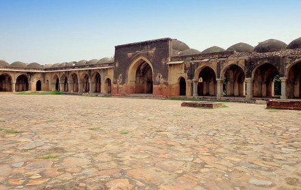 Begumpuri masjid