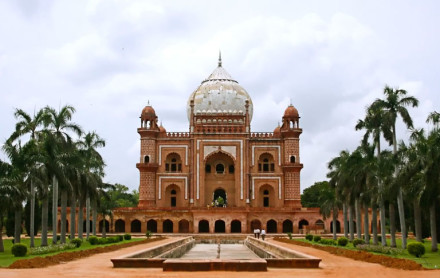 Safdarjung tomb