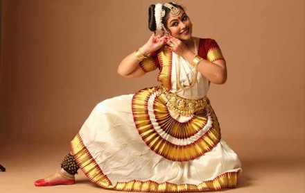 Mohiniattam